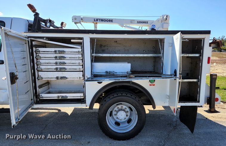 image for item HK9448 2008 Dodge Ram 5500HD  utility / service truck