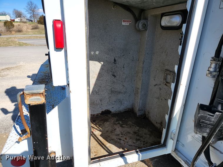 image for item HK9448 2008 Dodge Ram 5500HD  utility / service truck