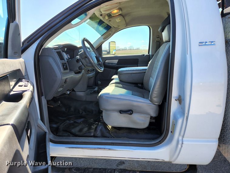 image for item HK9448 2008 Dodge Ram 5500HD  utility / service truck