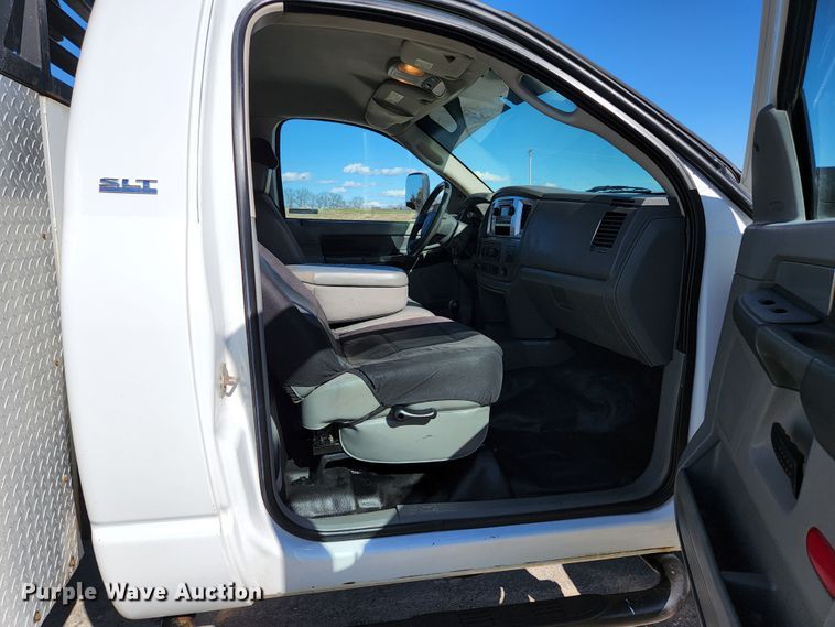 image for item HK9448 2008 Dodge Ram 5500HD  utility / service truck