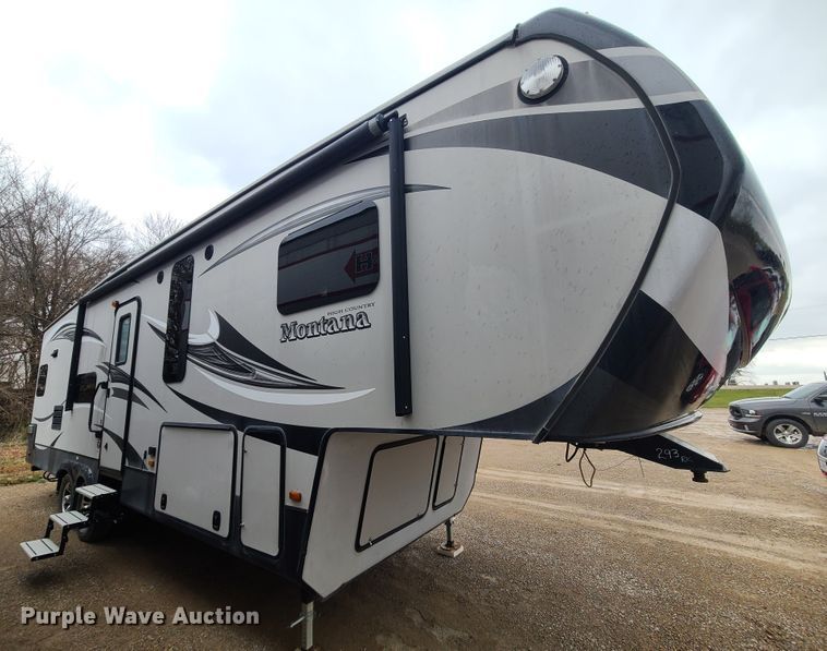 image for item IF9467 2015 Keystone Montana High Country  camper