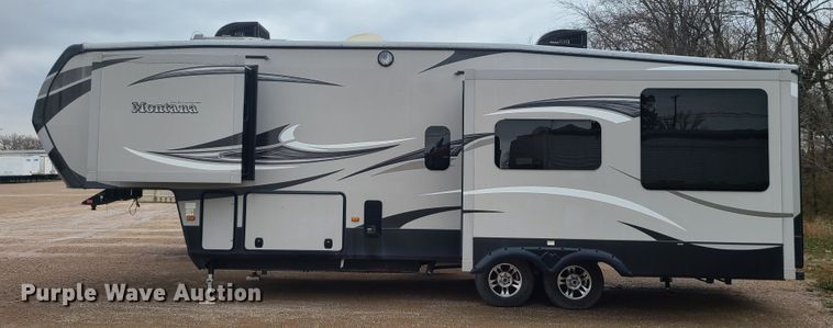 image for item IF9467 2015 Keystone Montana High Country  camper