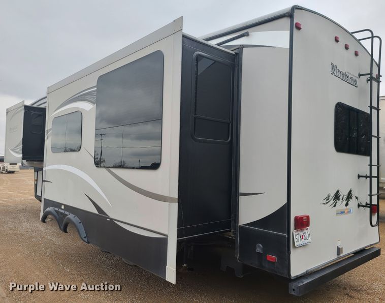 image for item IF9467 2015 Keystone Montana High Country  camper