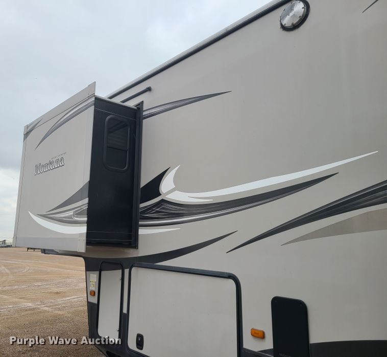 image for item IF9467 2015 Keystone Montana High Country  camper