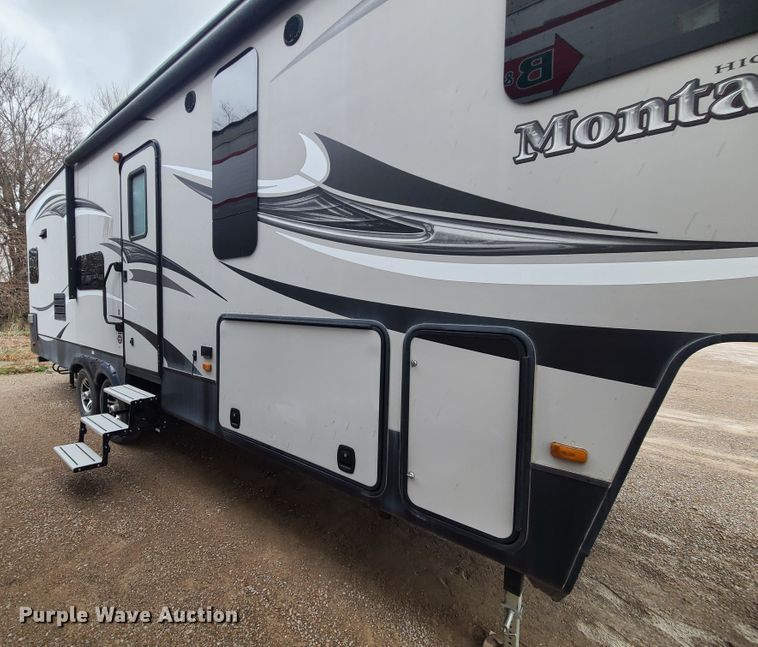 image for item IF9467 2015 Keystone Montana High Country  camper
