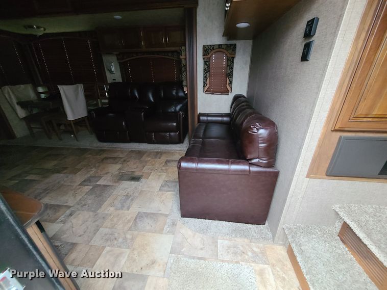 image for item IF9467 2015 Keystone Montana High Country  camper