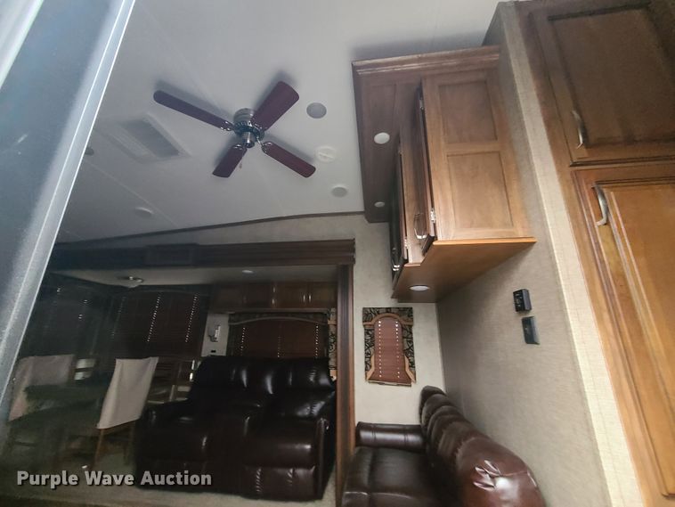 image for item IF9467 2015 Keystone Montana High Country  camper