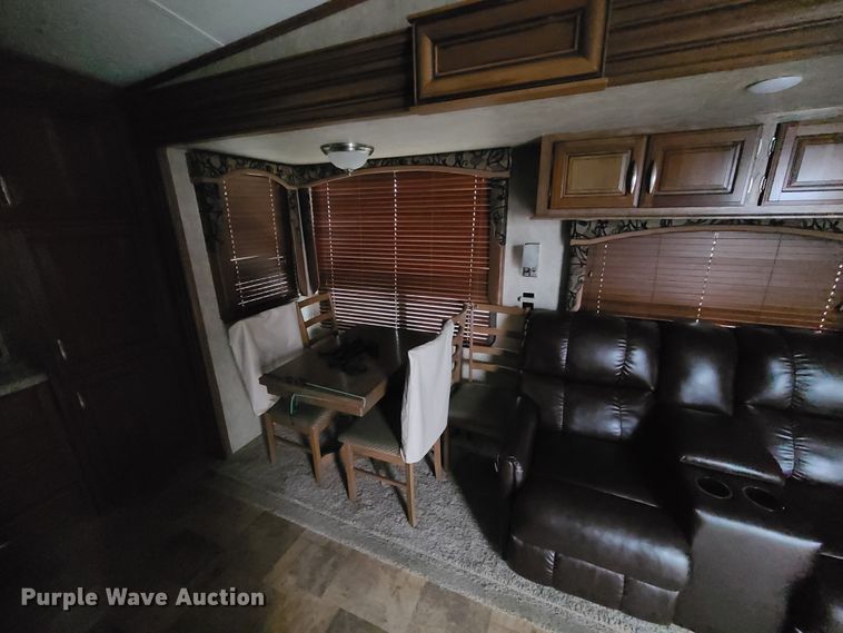 image for item IF9467 2015 Keystone Montana High Country  camper