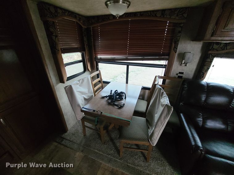 image for item IF9467 2015 Keystone Montana High Country  camper