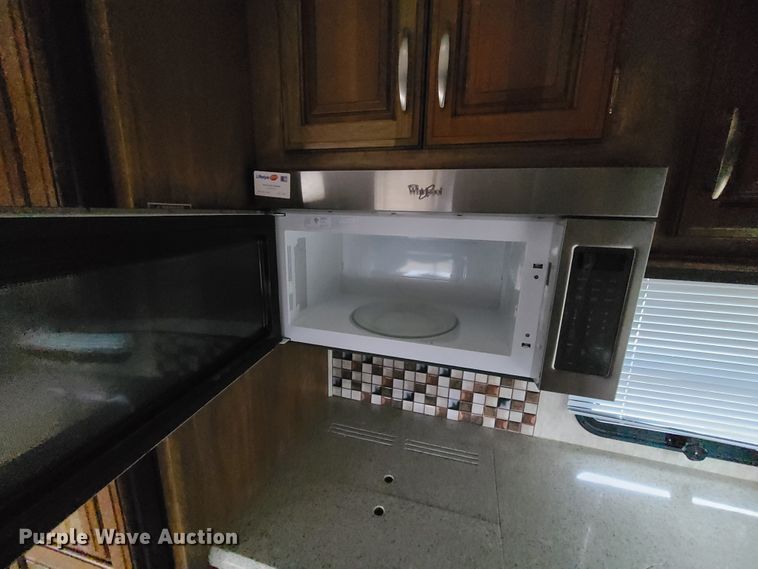 image for item IF9467 2015 Keystone Montana High Country  camper