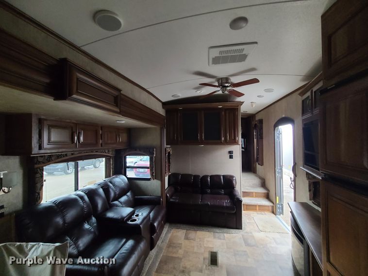 image for item IF9467 2015 Keystone Montana High Country  camper