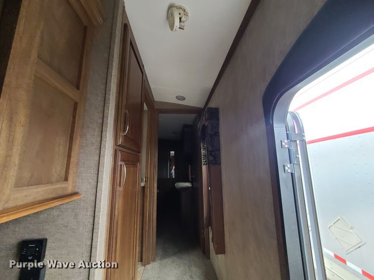 image for item IF9467 2015 Keystone Montana High Country  camper