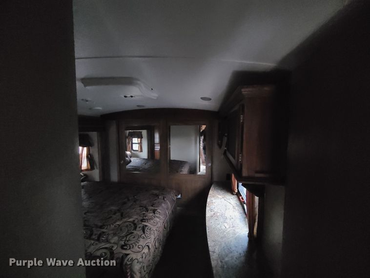 image for item IF9467 2015 Keystone Montana High Country  camper