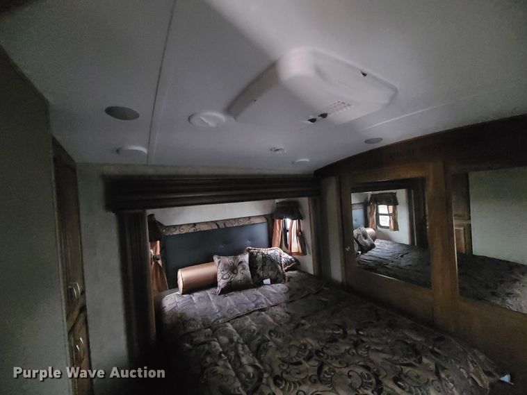 image for item IF9467 2015 Keystone Montana High Country  camper