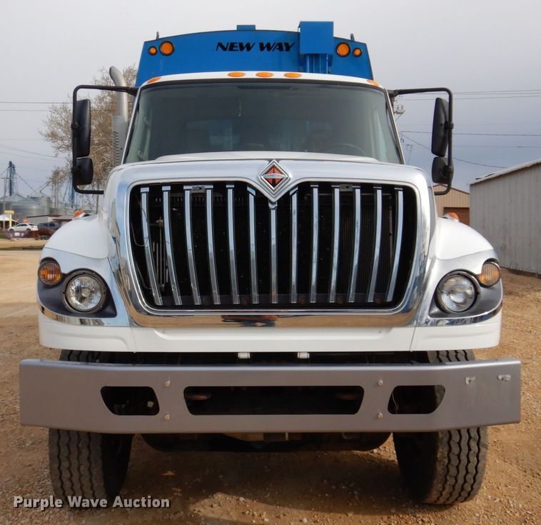 image for item IM9948 2013 International 7500  refuse truck