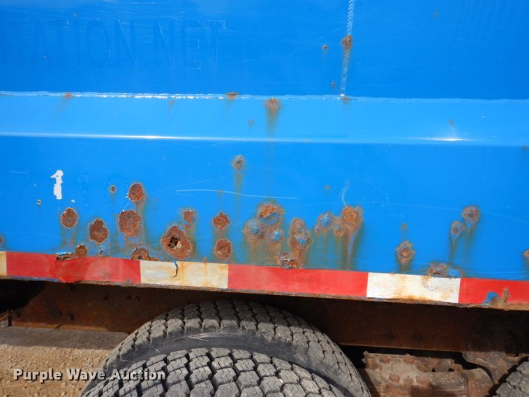 image for item IM9948 2013 International 7500  refuse truck