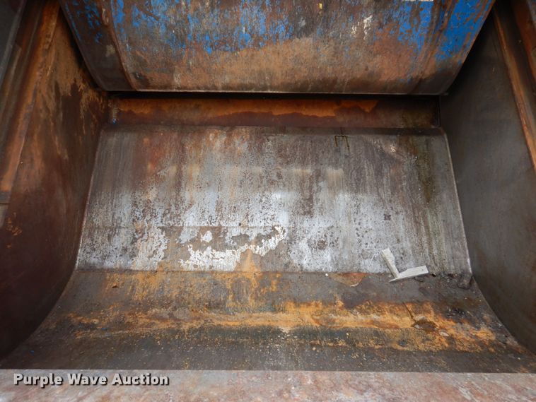 image for item IM9948 2013 International 7500  refuse truck