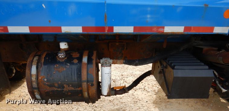 image for item IM9948 2013 International 7500  refuse truck