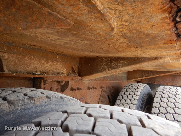 image for item IM9948 2013 International 7500  refuse truck