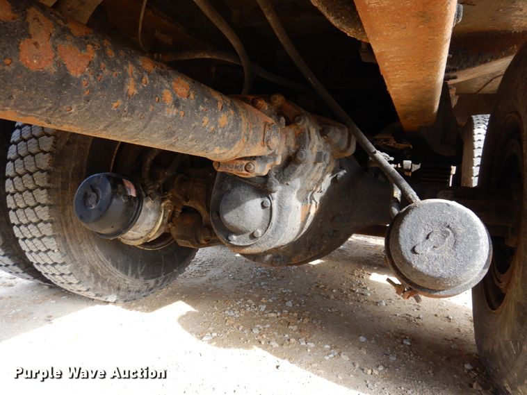 image for item IM9948 2013 International 7500  refuse truck