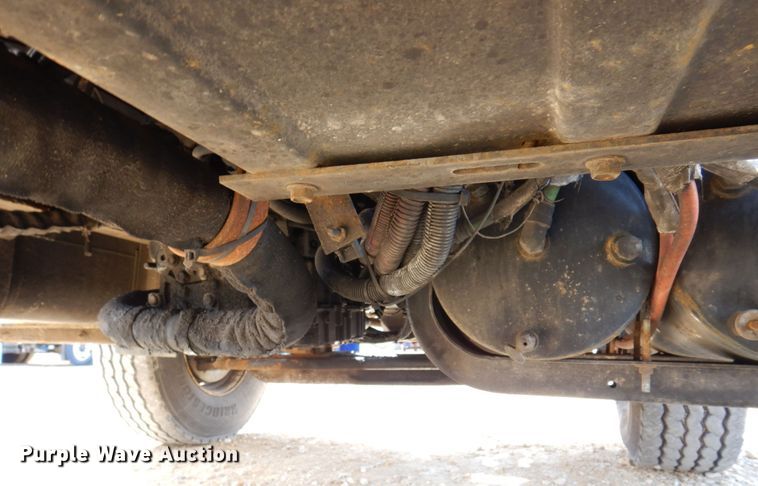 image for item IM9948 2013 International 7500  refuse truck