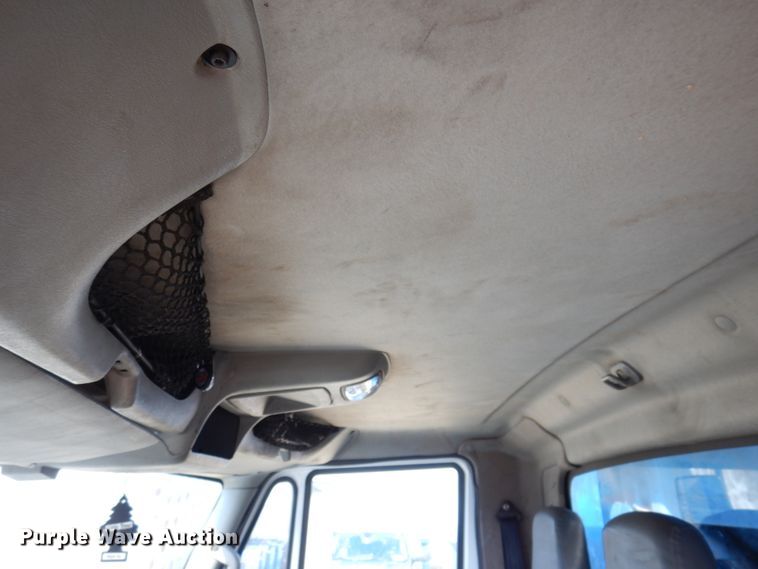 image for item IM9948 2013 International 7500  refuse truck