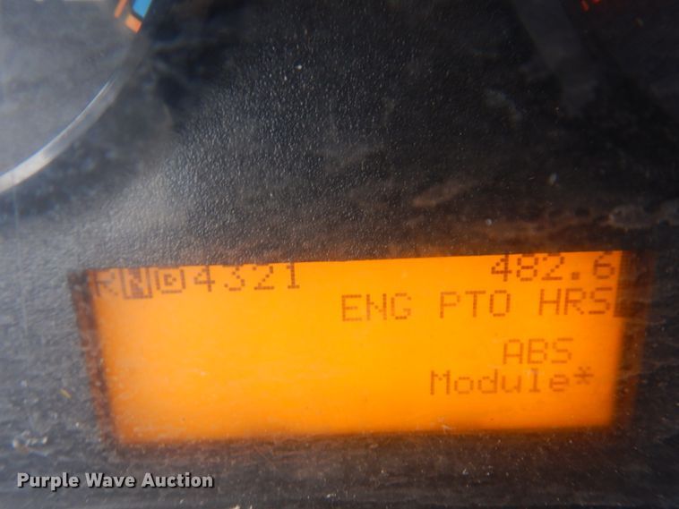 image for item IM9948 2013 International 7500  refuse truck