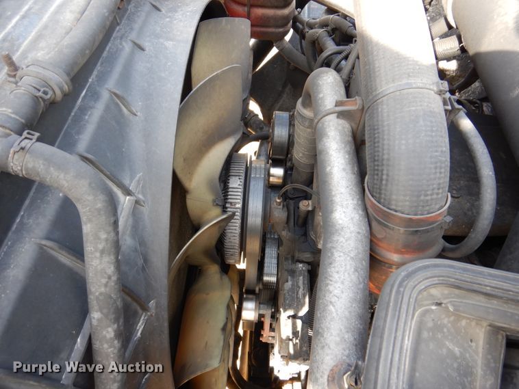 image for item IM9948 2013 International 7500  refuse truck