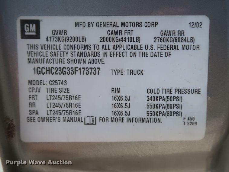 image for item IY9211 2003 Chevrolet Silverado 2500HD  Crew Cab pickup truck