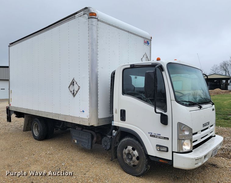 image for item JE9996 2013 Isuzu NPR HD  box truck
