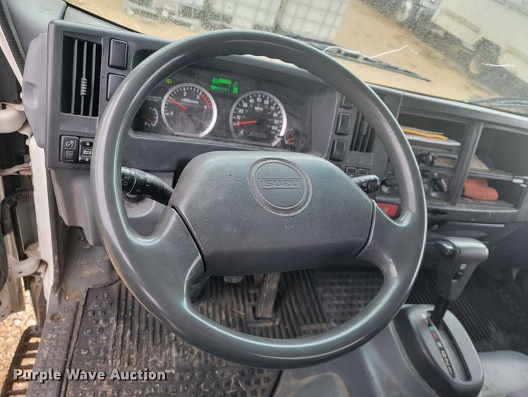 image for item JE9996 2013 Isuzu NPR HD  box truck