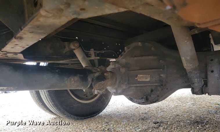 image for item JE9996 2013 Isuzu NPR HD  box truck