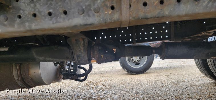 image for item JE9996 2013 Isuzu NPR HD  box truck