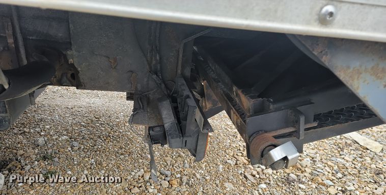 image for item JE9996 2013 Isuzu NPR HD  box truck