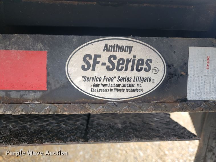 image for item JE9996 2013 Isuzu NPR HD  box truck