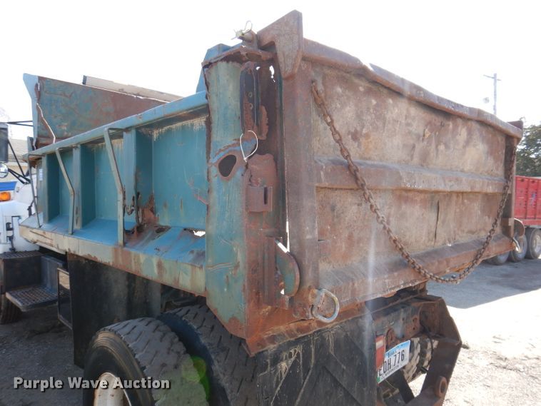 image for item JK9409 1995 GMC Top Kick  dump truck