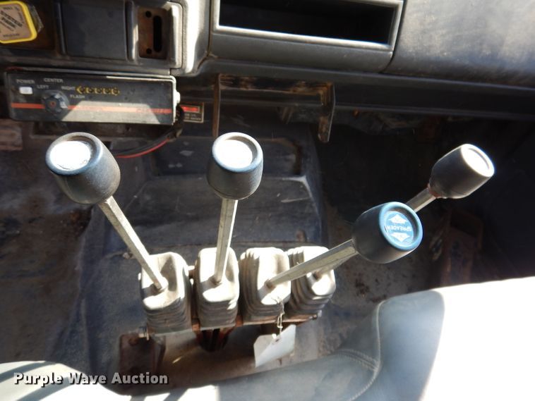 image for item JK9409 1995 GMC Top Kick  dump truck