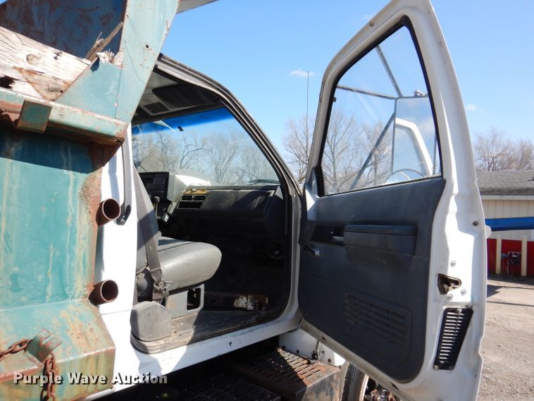 image for item JK9409 1995 GMC Top Kick  dump truck