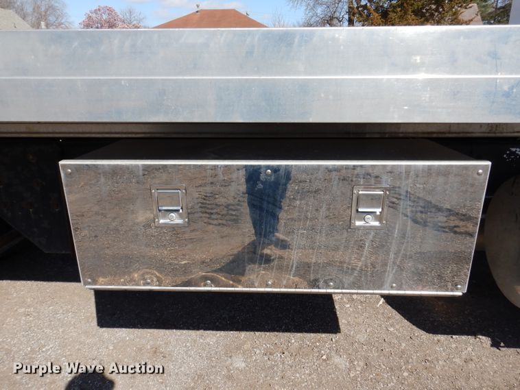 image for item JK9410 2008 Kenworth T300  rollback truck