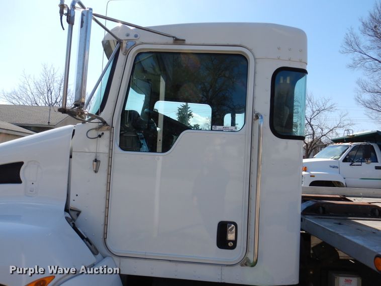 image for item JK9410 2008 Kenworth T300  rollback truck