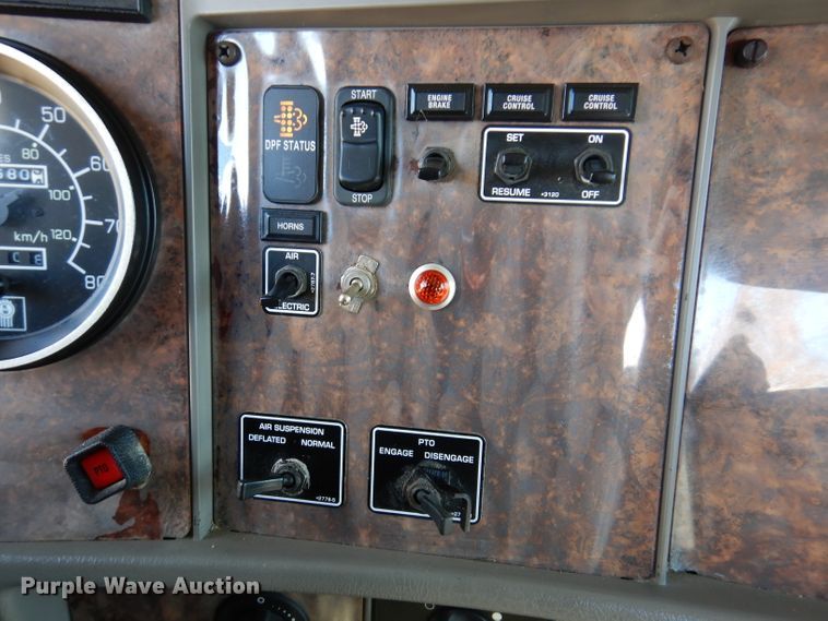 image for item JK9410 2008 Kenworth T300  rollback truck