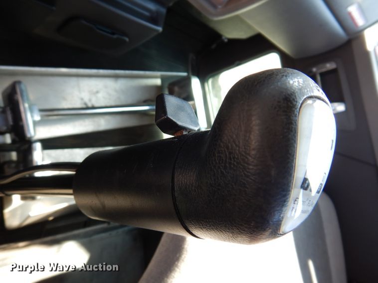 image for item JK9410 2008 Kenworth T300  rollback truck