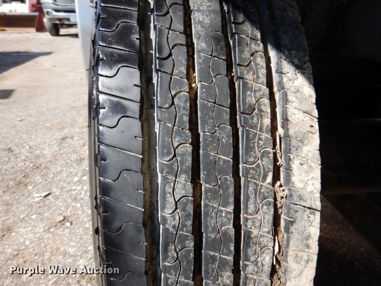 image for item JK9410 2008 Kenworth T300  rollback truck