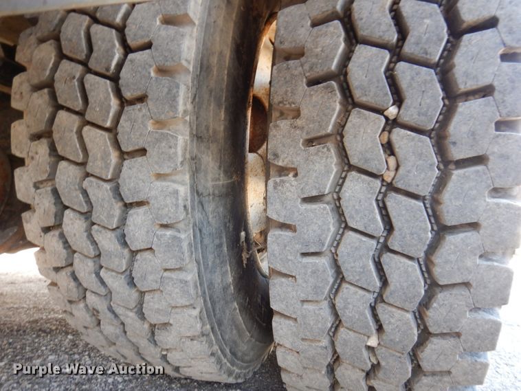 image for item JK9410 2008 Kenworth T300  rollback truck