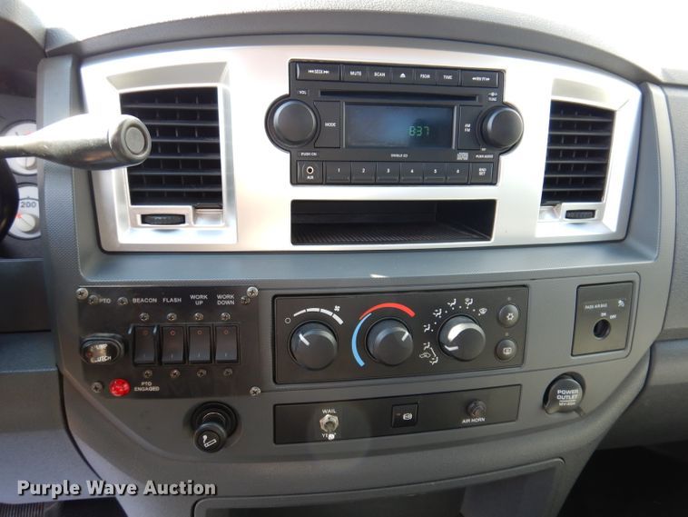 image for item JK9420 2010 Dodge Ram 5500HD  tow truck