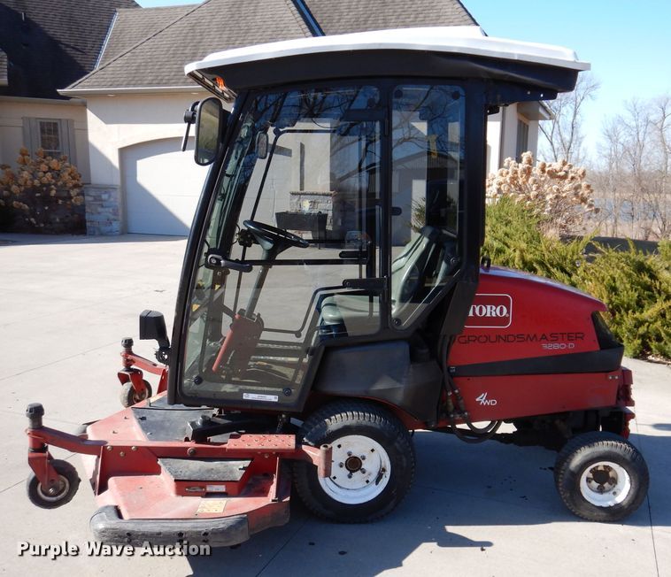 image for item JK9452 Toro Groundsmaster 3280D  lawn mower