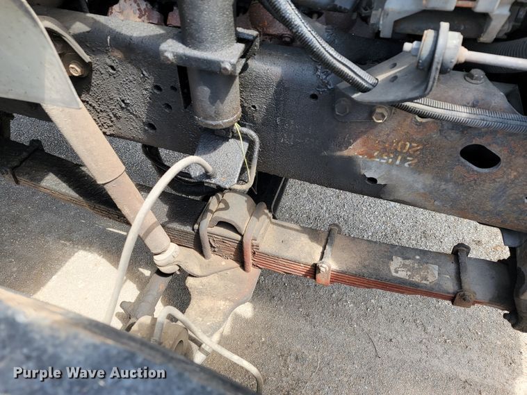 image for item JL9611 1996 International 4700  box truck