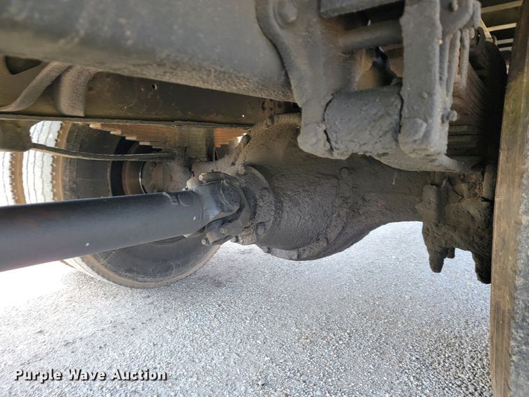 image for item JL9611 1996 International 4700  box truck