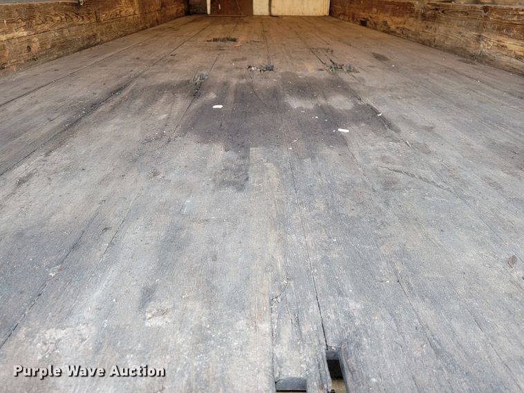 image for item JL9611 1996 International 4700  box truck