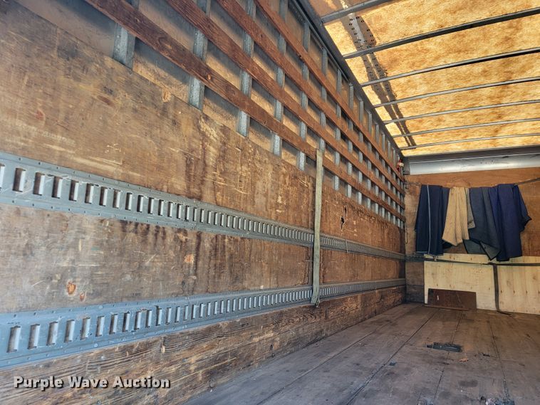 image for item JL9611 1996 International 4700  box truck